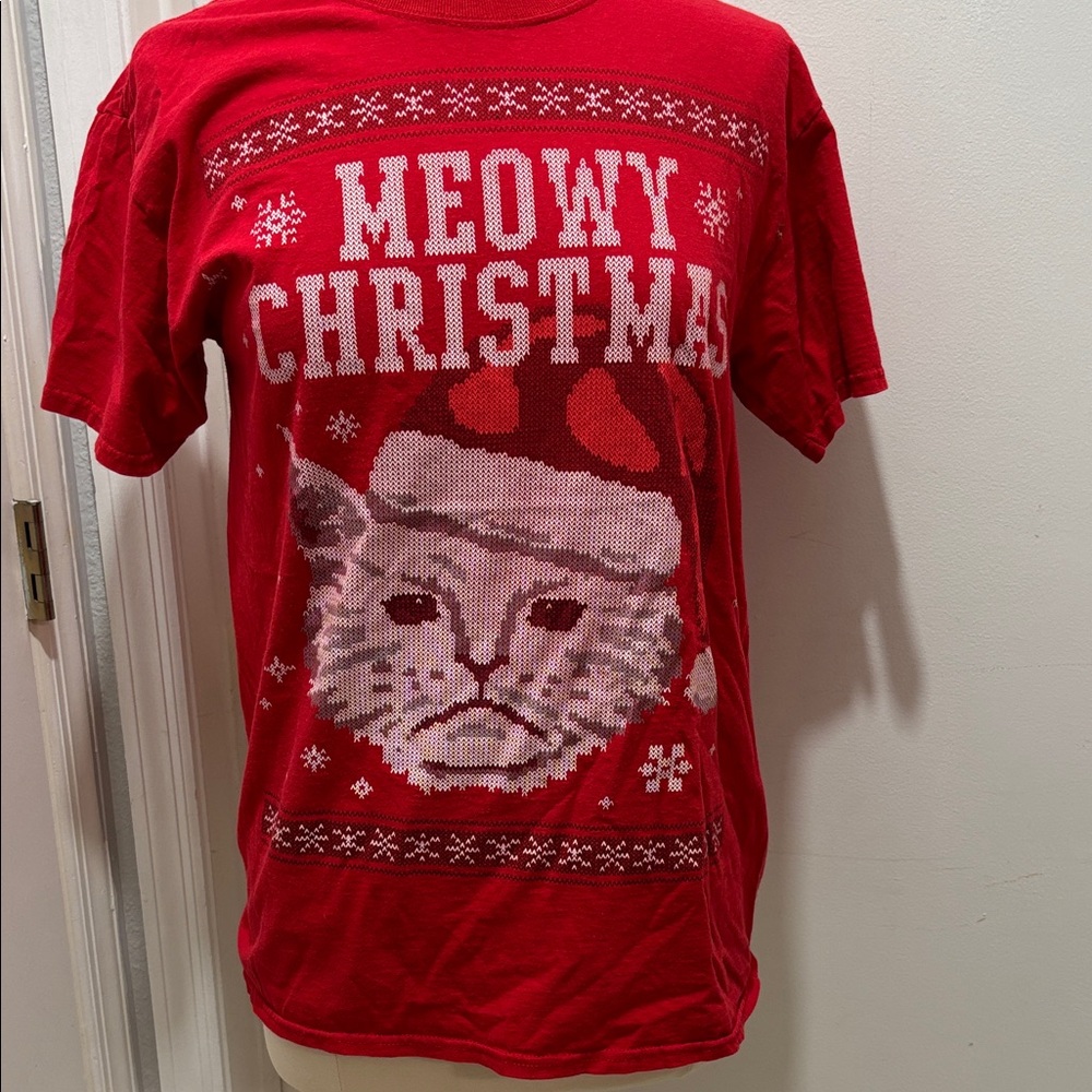 Meowy Christmas Cat Tee